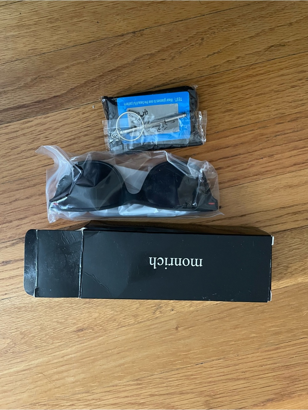 Black VR Shield Eye Mask with Accessories